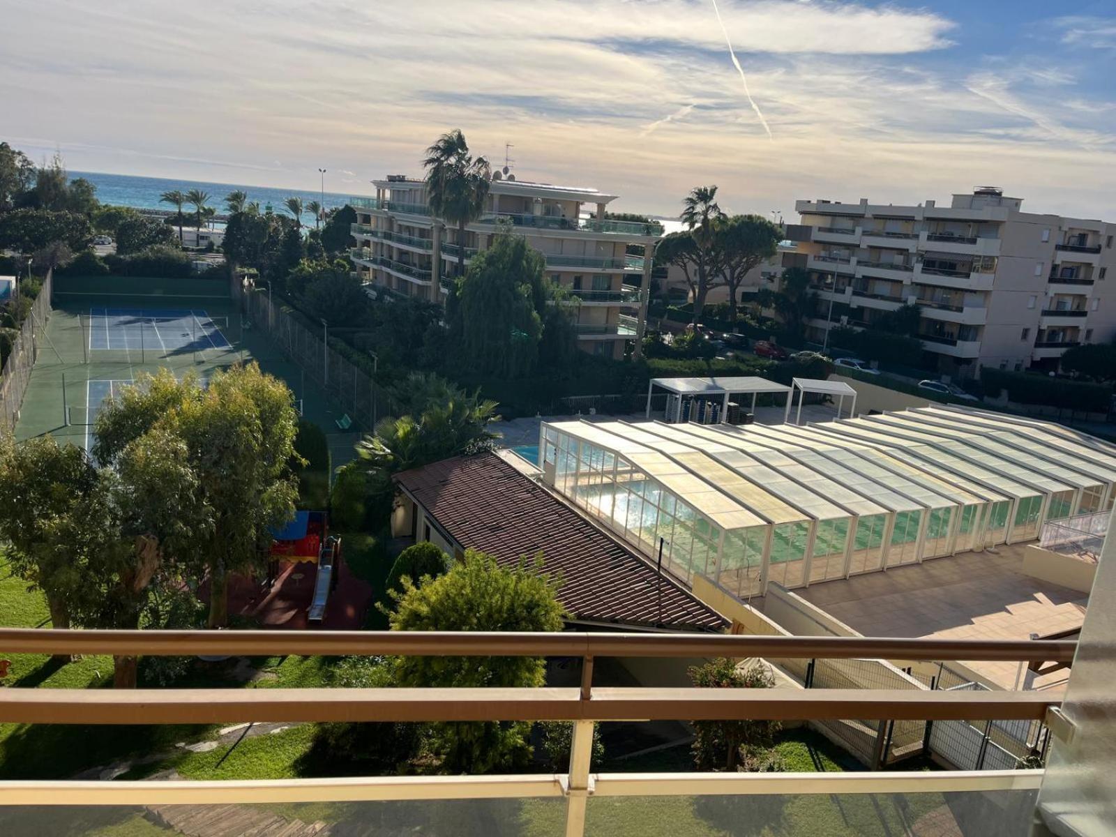 Apartment Heliotel Marine 4* Bord de Mer Saint-Laurent-du-Var Buitenkant foto